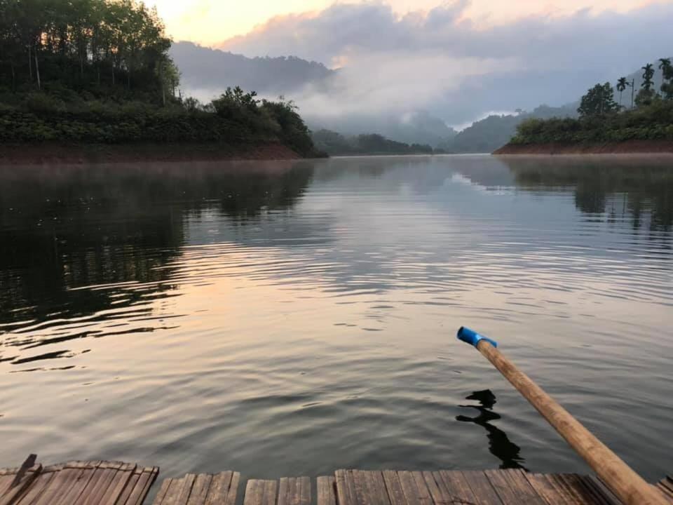 Baanhatsompaen homestay Ranong Buitenkant foto