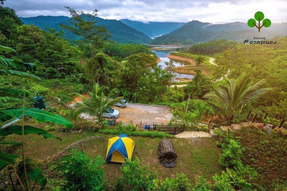 Baanhatsompaen homestay Ranong Buitenkant foto