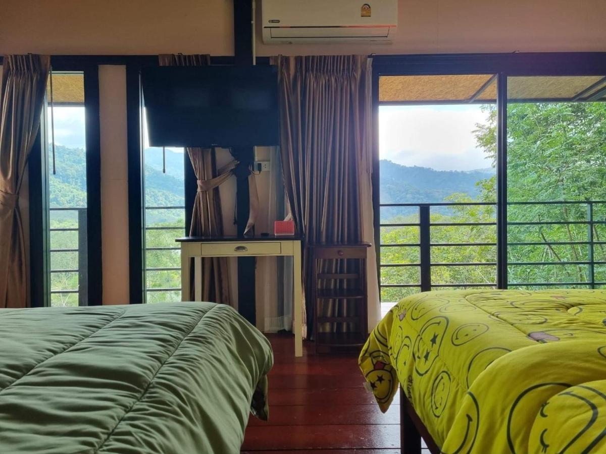 Baanhatsompaen homestay Ranong Buitenkant foto