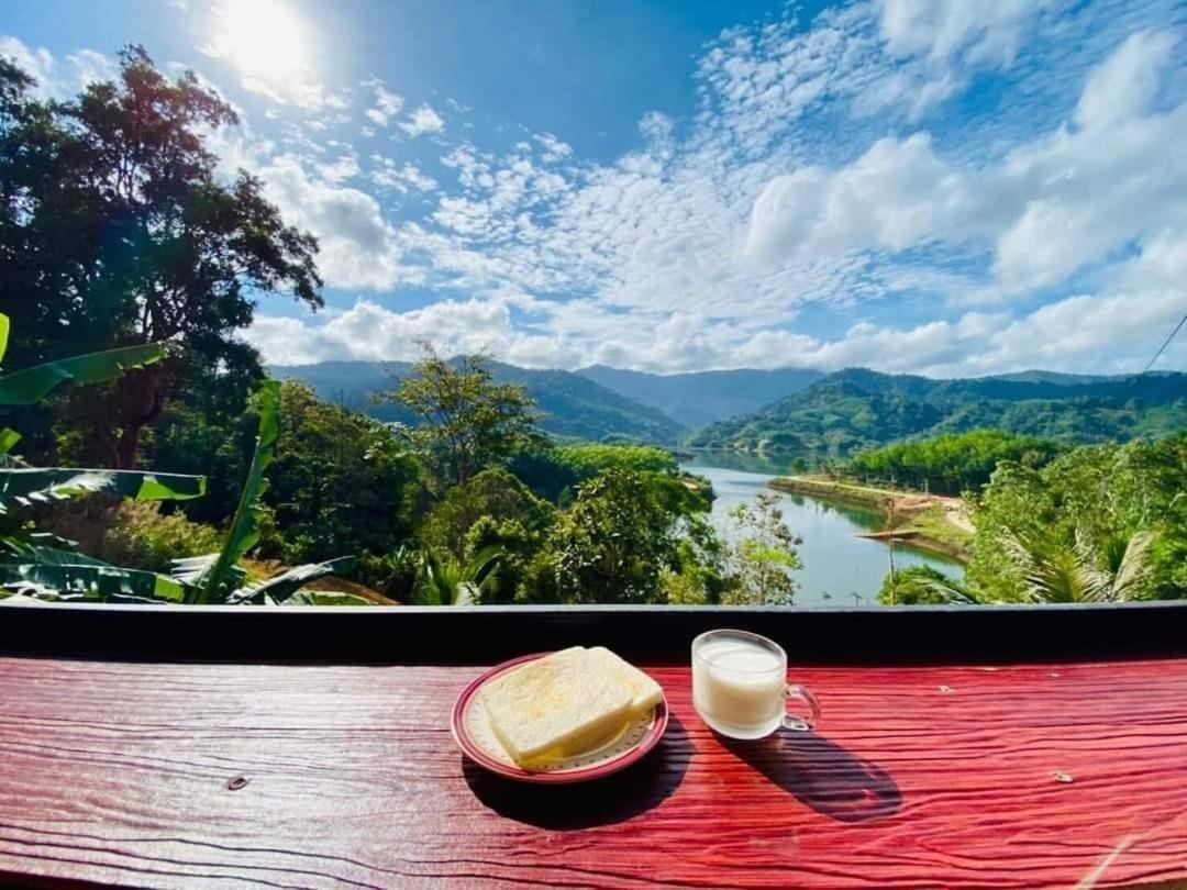 Baanhatsompaen homestay Ranong Buitenkant foto