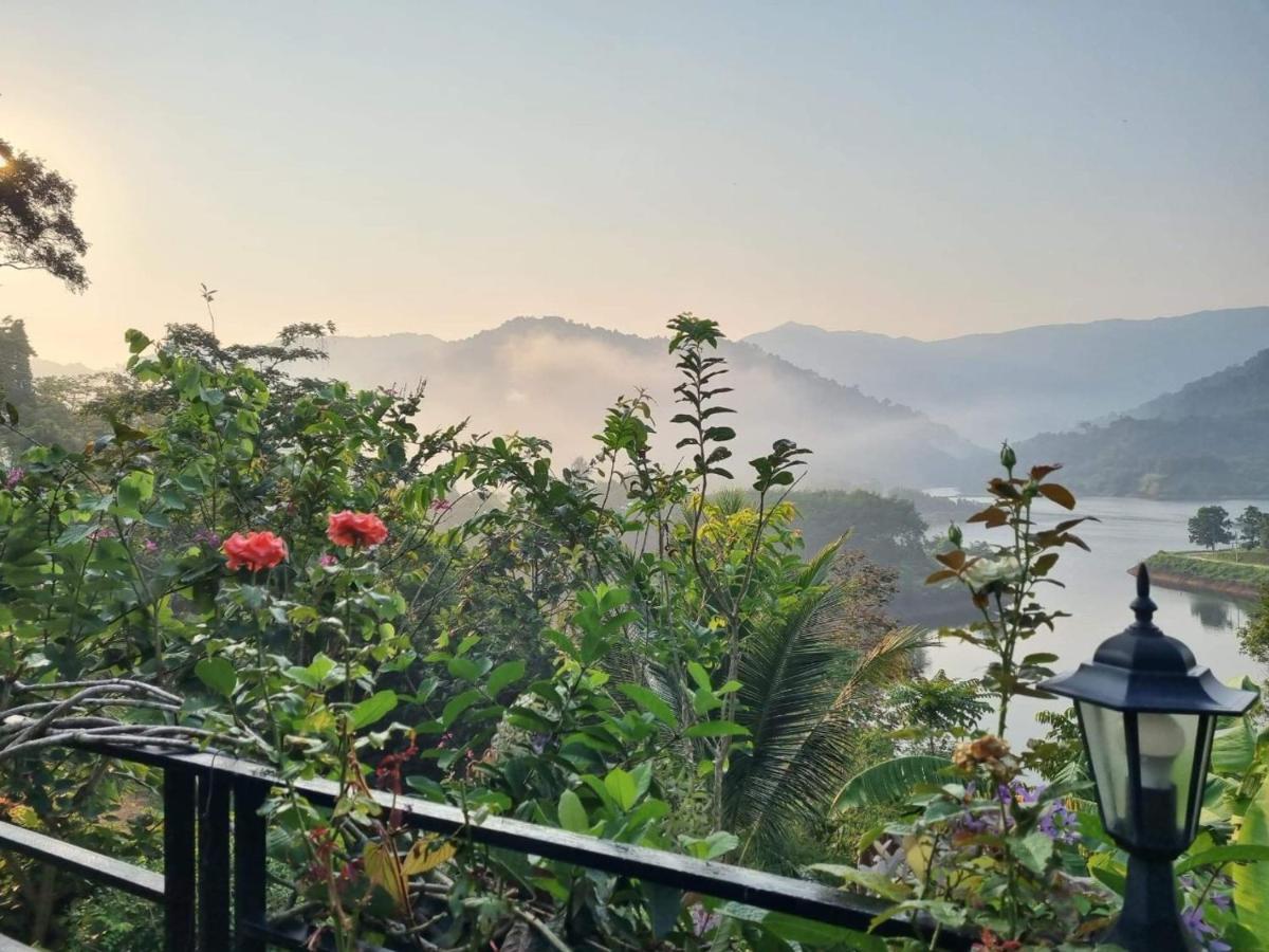 Baanhatsompaen homestay Ranong Buitenkant foto